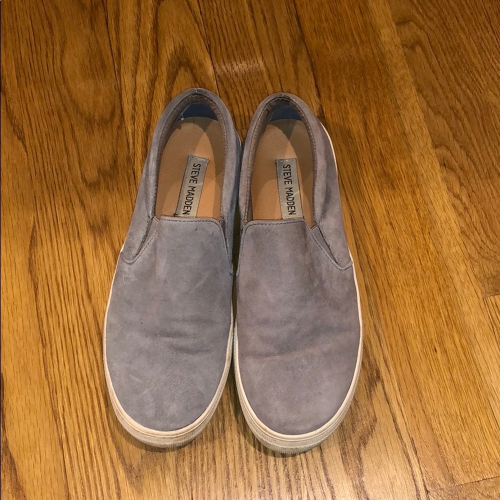 Steve Madden “Gills” Slip on Sneakers